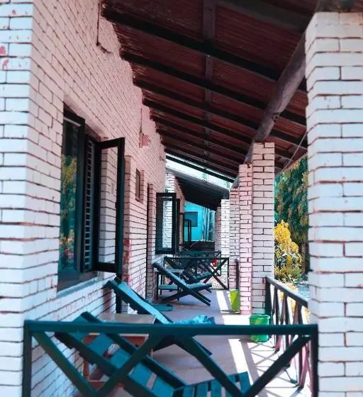 هتل Safari Wildlife Lodge & Camp