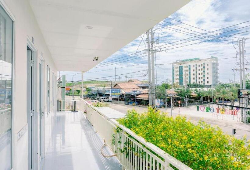 مُتل Phương Tú Hostel