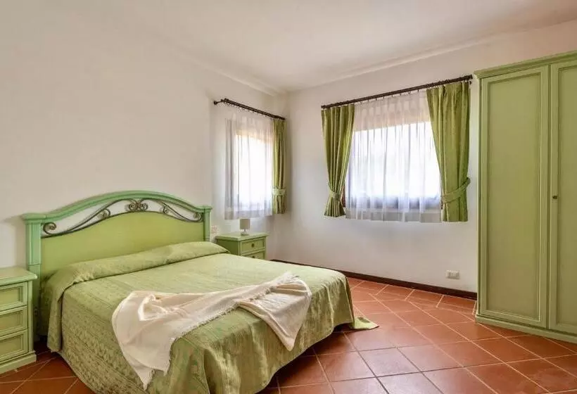 Villas With Air Conditioning And Private Outdoor Area Just A Few Minutes From La Pelosa