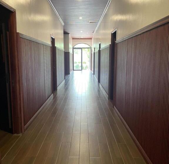 Phụng Kim Thảo Hotel Long An