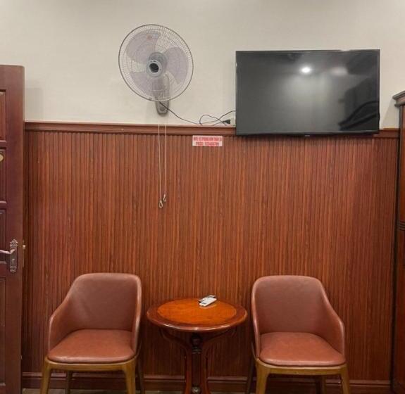 Phụng Kim Thảo Hotel Long An