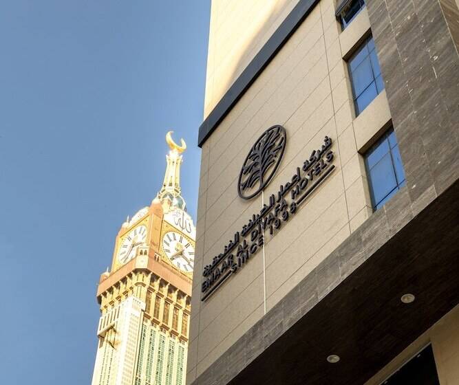 فندق Worth Elite