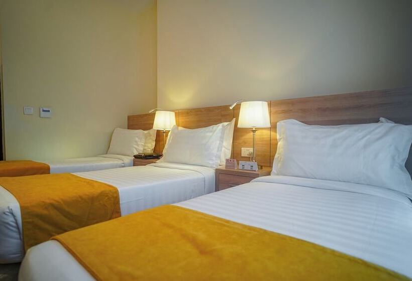 فندق Worth Elite