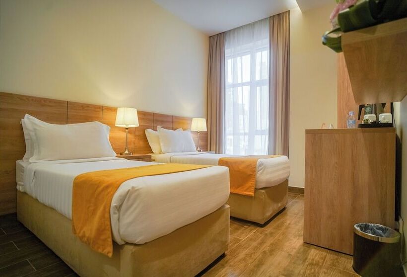 فندق Worth Elite