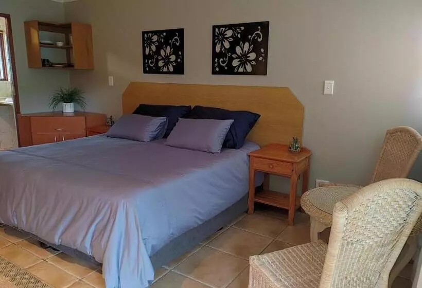 Majatalo 12 On Churchill