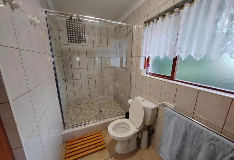 Majatalo 12 On Churchill