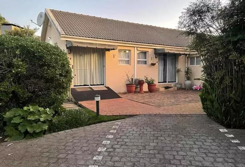 Majatalo 12 On Churchill