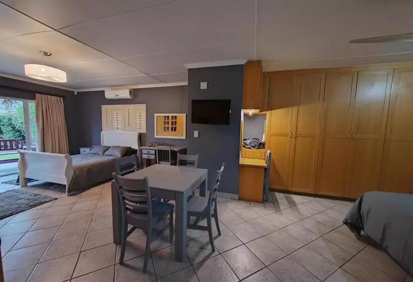 Majatalo 12 On Churchill