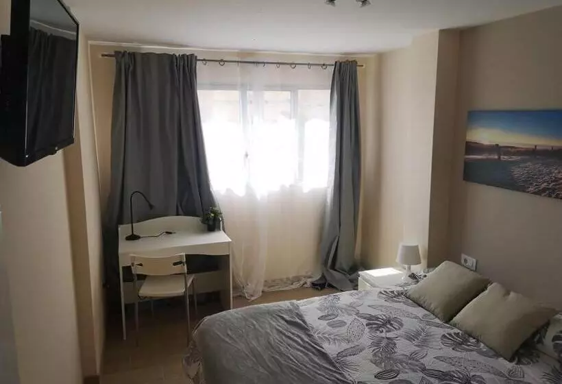 Majatalo Hostal Mari, Alquiler Habitación Privada En Hostal, 6 Habitaciones Cerca De La Universidad Y Aeropue