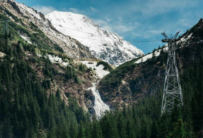 تختخواب و صبحانه Bâlea Cascadă