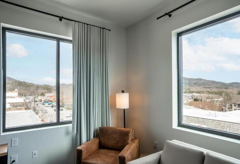 Otel Bridge Creek Inn