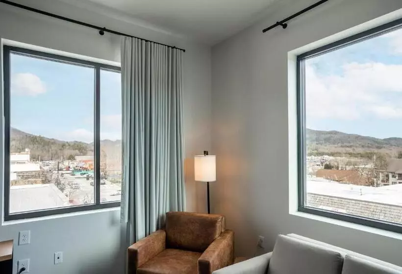 Hotelli Bridge Creek Inn