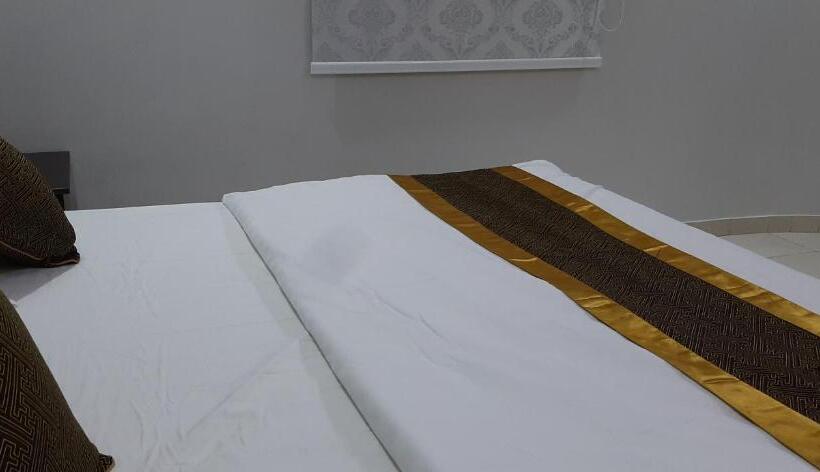 فندق Golden Retan