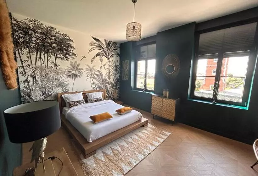 Hotelli Le Manoir Du Monde