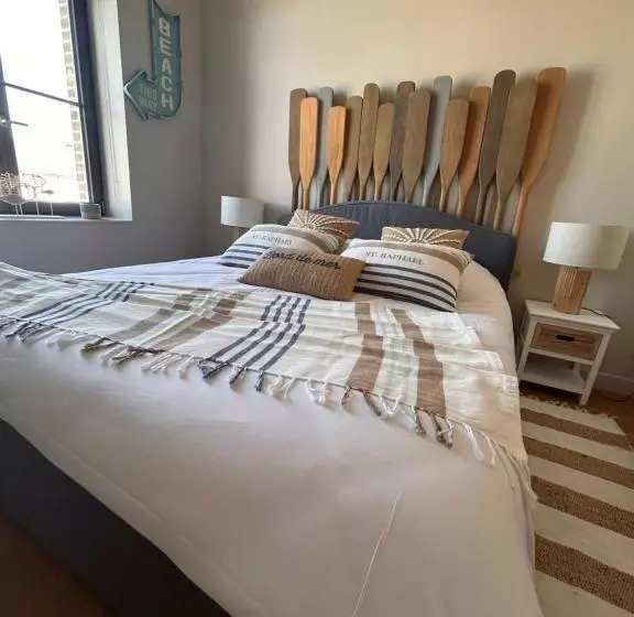 Hotelli Le Manoir Du Monde