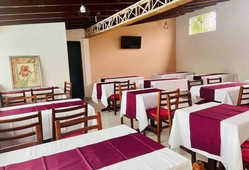 ホテル Pousada Riviera