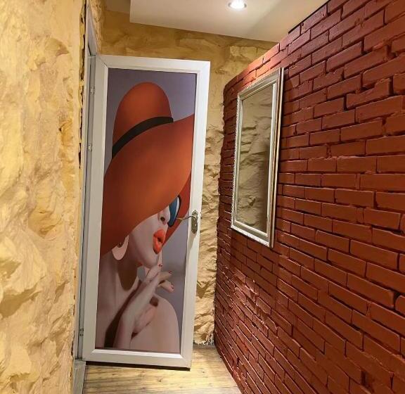 Majatalo Wesley Rosegarden 庐山卫斯里玫瑰园别墅