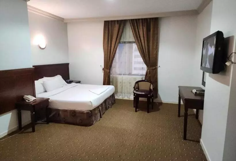 فندق مسارات المشاعر