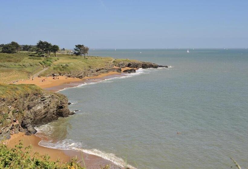 تختخواب و صبحانه Le Clos De La Hourserie