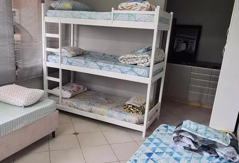 Hostel Oktoberfest Casa Laranja