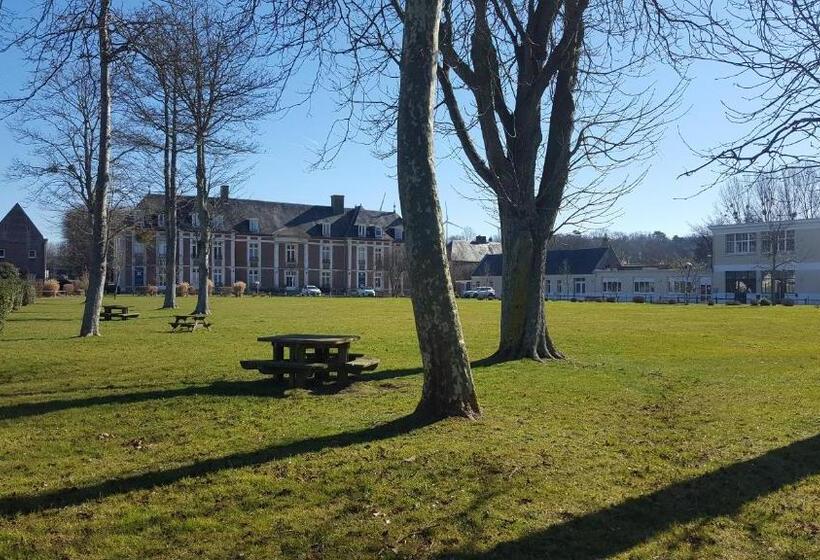 فندق Le Chateau De Chantereine