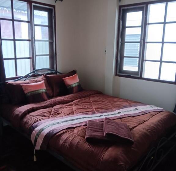 Hug Glur House Tour And Hostel