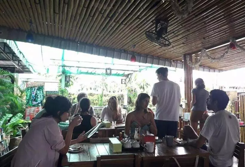 Hug Glur House Tour And Hostel