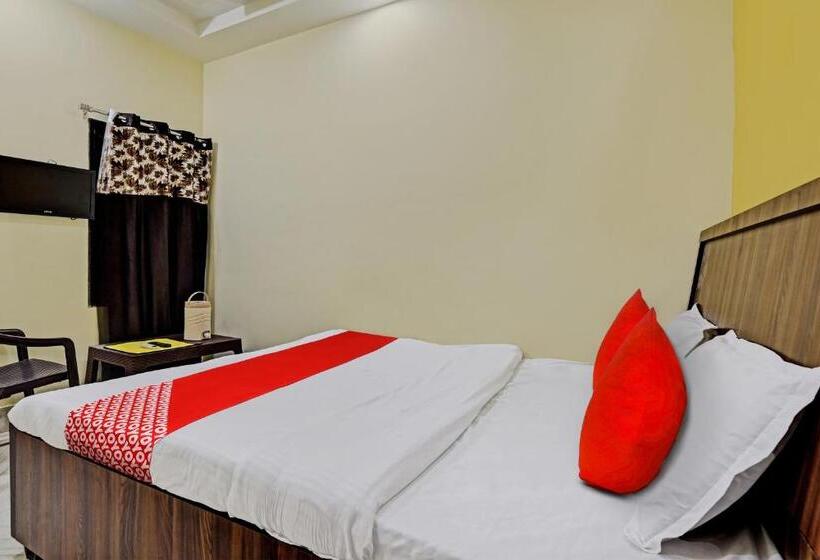 Oyo Flagship Hotel Royal Palace