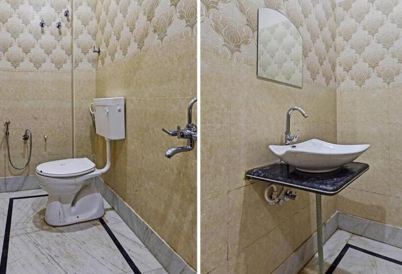 Oyo Flagship Hotel Royal Palace