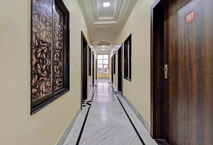 Oyo Flagship Hotel Royal Palace