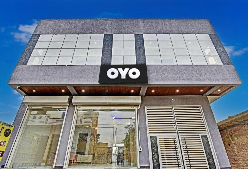 Oyo Flagship Hotel Royal Palace