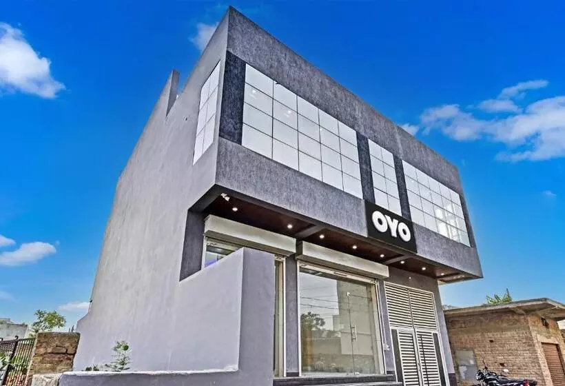 Oyo Flagship Hotel Royal Palace
