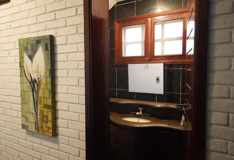 پانسیون Canto Das Toninhas Guest House