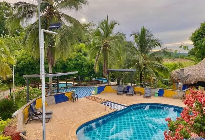 Finca Hotel California