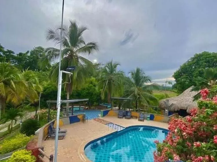 Finca Hotel California