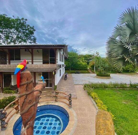 Finca Hotel California