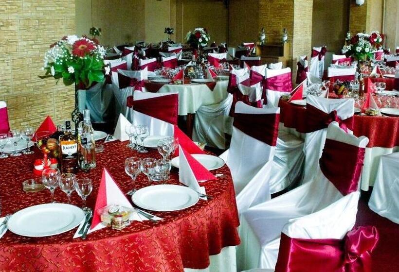 בית מלון כפרי Casa De Piatra