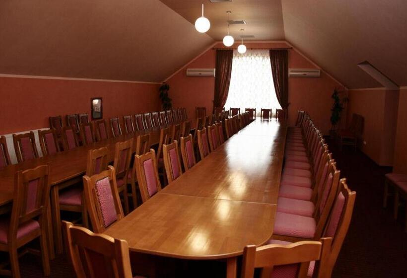 בית מלון כפרי Casa De Piatra