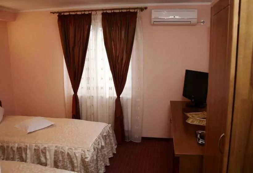 Hotelli Casa De Piatra