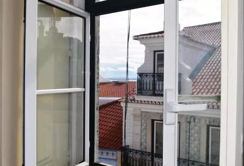 پانسیون Alfama Guest House