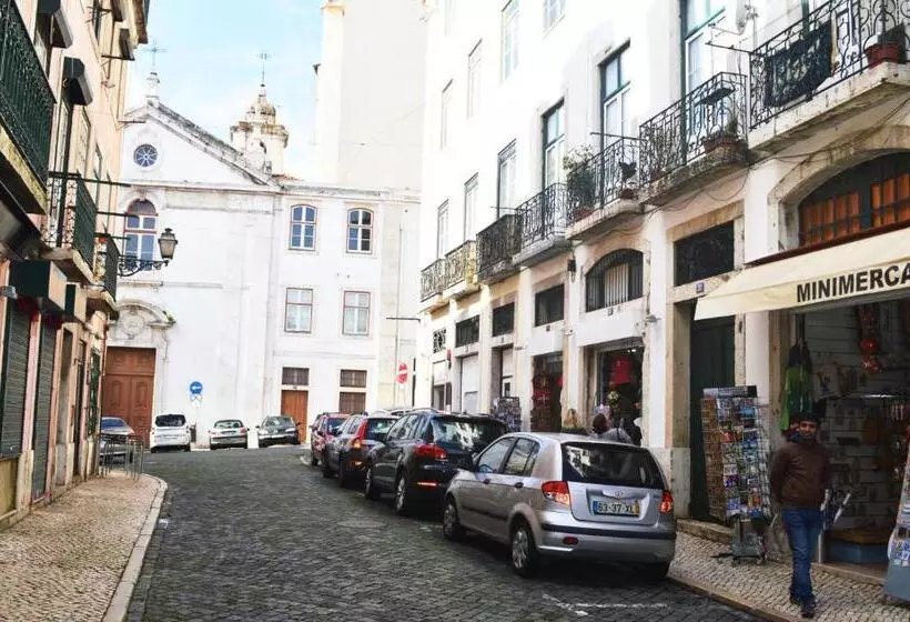 پانسیون Alfama Guest House