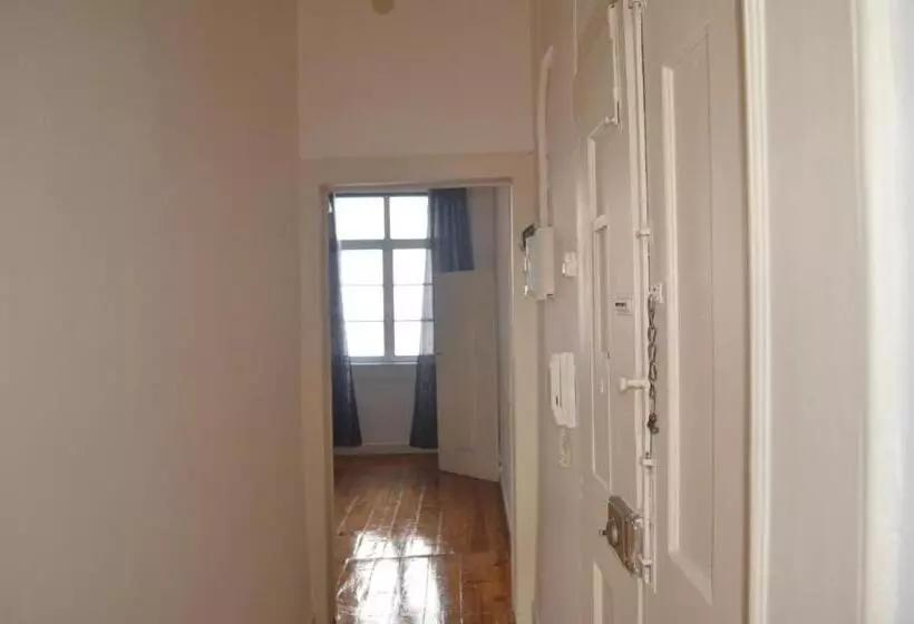 پانسیون Alfama Guest House