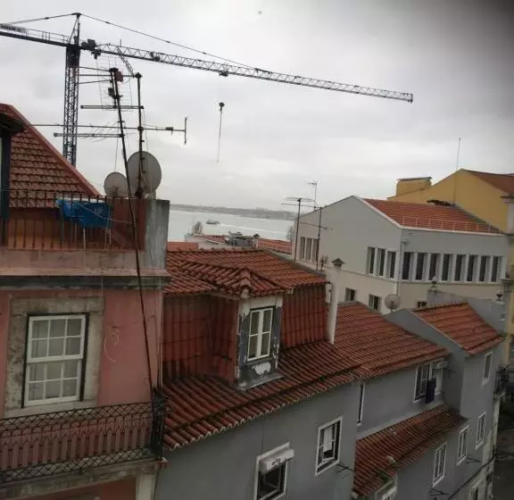 پانسیون Alfama Guest House