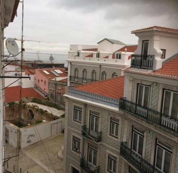 پانسیون Alfama Guest House