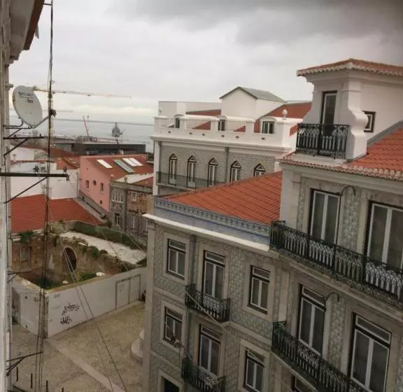 پانسیون Alfama Guest House