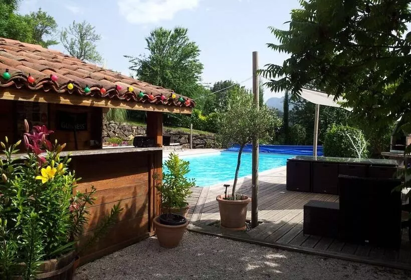 Aamiaismajoitus (B&B) Chambres D Hôtes St Jacques Adults Only