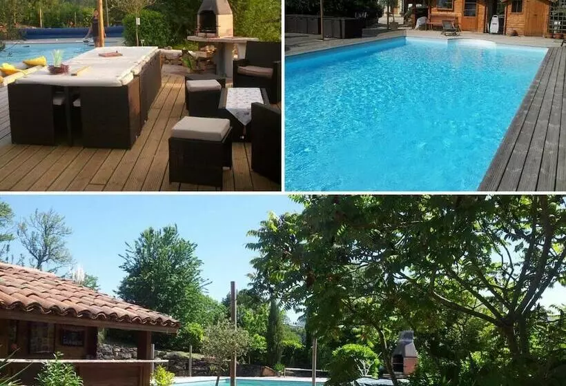 Aamiaismajoitus (B&B) Chambres D Hôtes St Jacques Adults Only