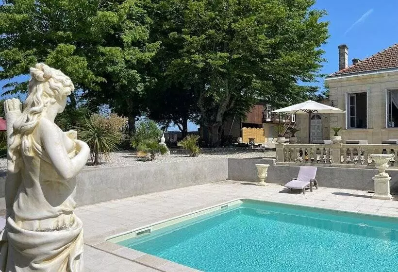 Aamiaismajoitus (B&B) Le Domaine De Canesse