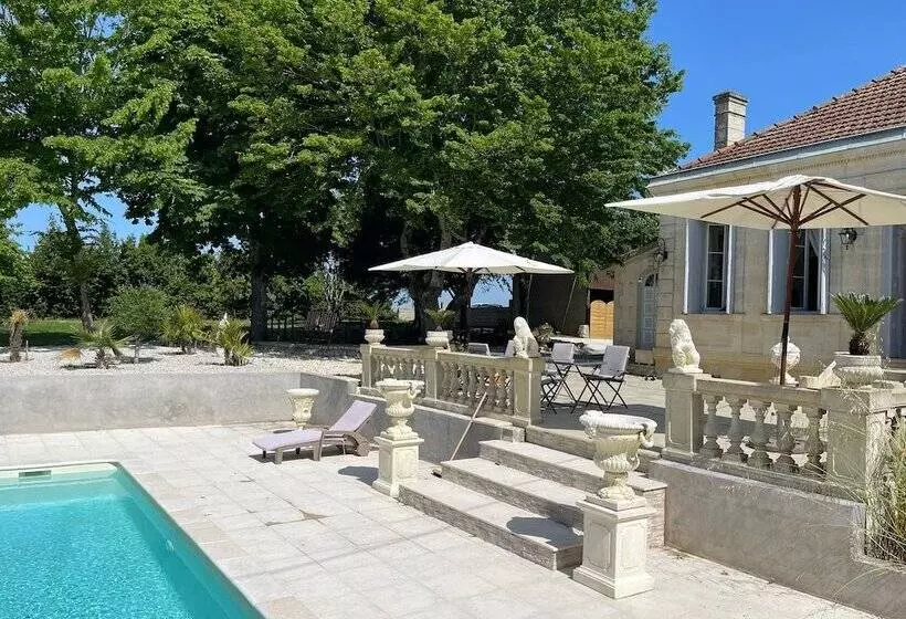 Aamiaismajoitus (B&B) Le Domaine De Canesse