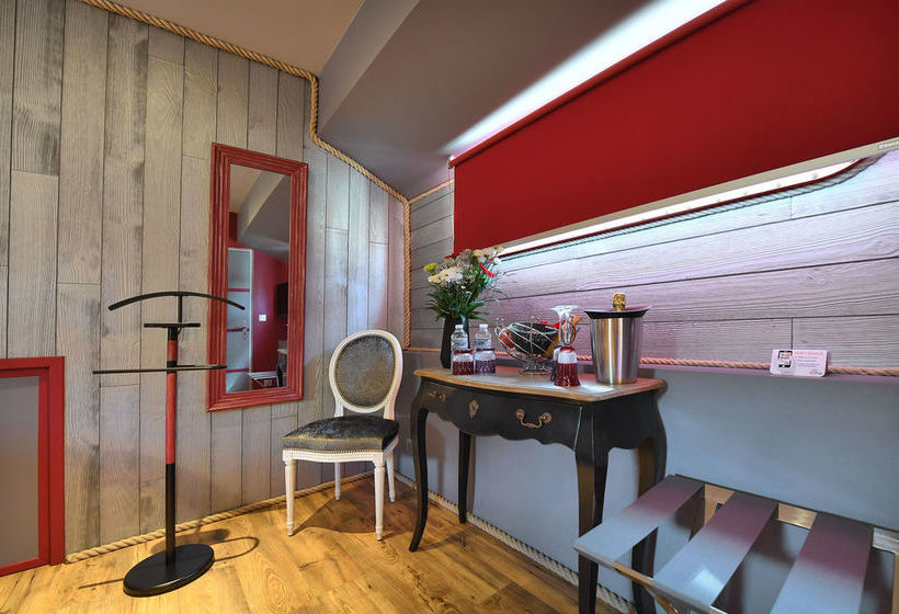 مبيت وإفطار Péniche Tic Et Tac